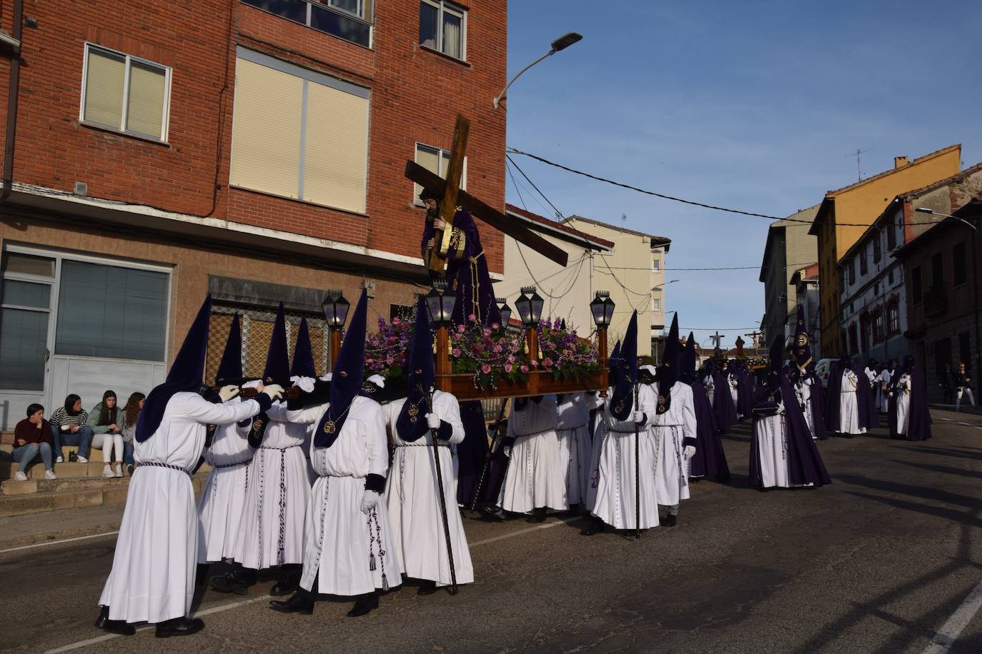 Guardo se entrega a la procesión más relevante