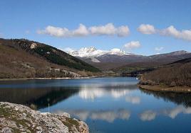 Embalse de Cervera de Pisuerga, que empezó a prestar servicio en abril de 1923.