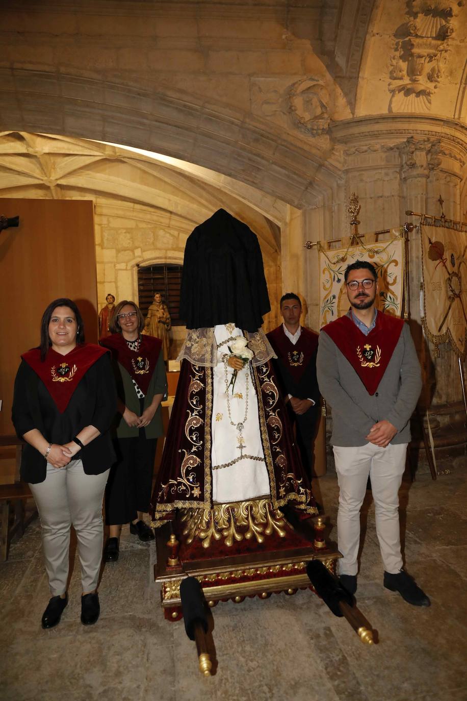 Peñafiel celebra un año más la tradicional Bajada del Ángel