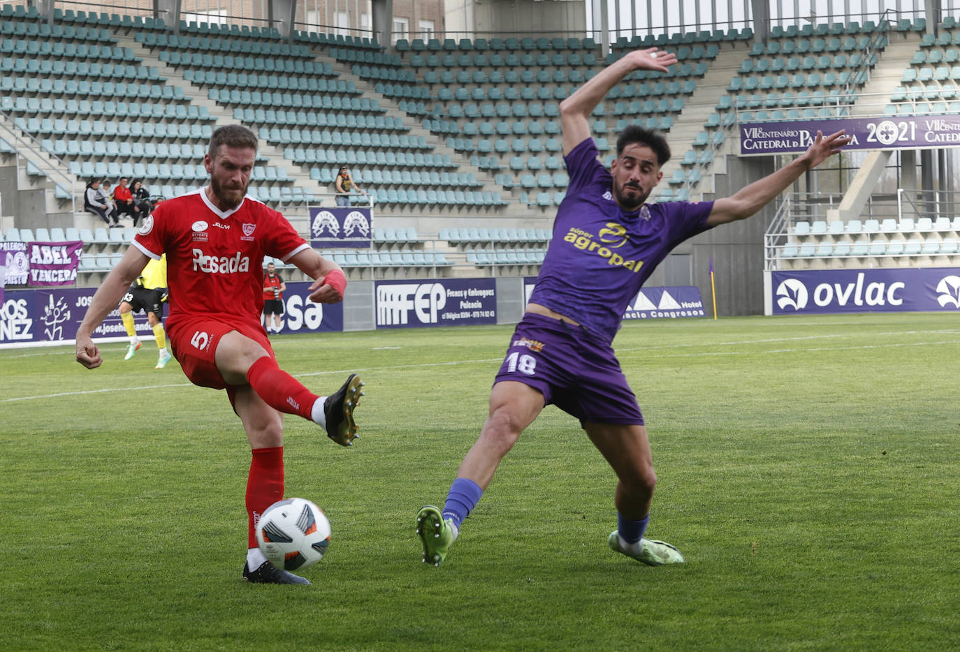 El Palencia Cristo, a un punto del &#039;play-off&#039; del descenso
