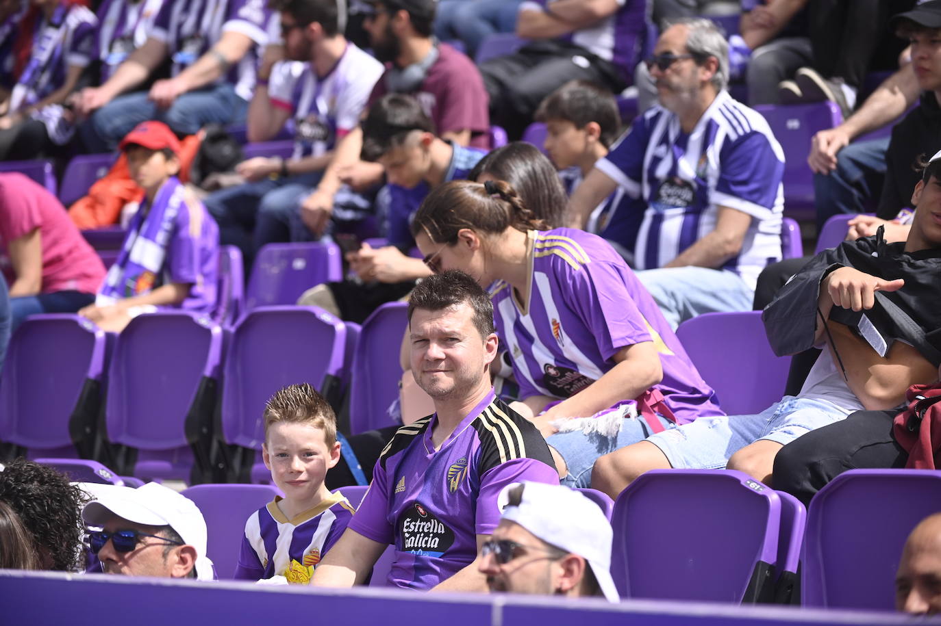 Búscate en la grada del Real Valladolid-Mallorca (1 de 4)