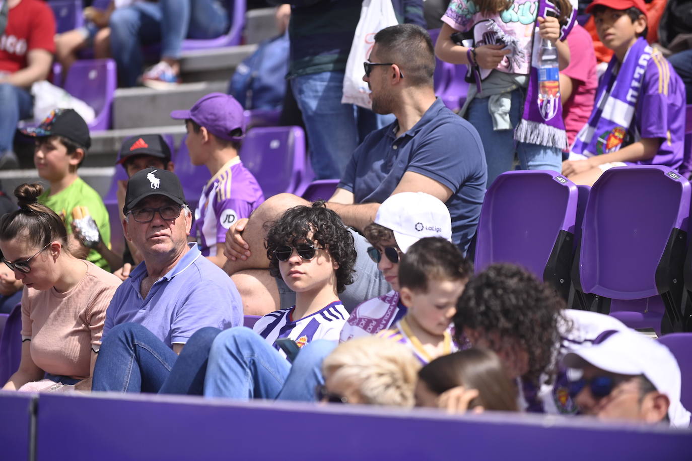 Búscate en la grada del Real Valladolid-Mallorca (1 de 4)