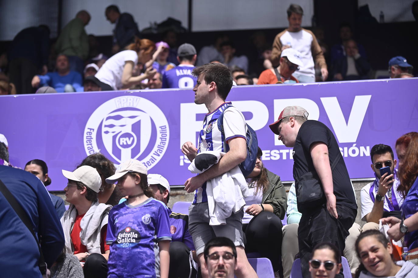 Búscate en la grada del Real Valladolid-Mallorca (3 de 4)