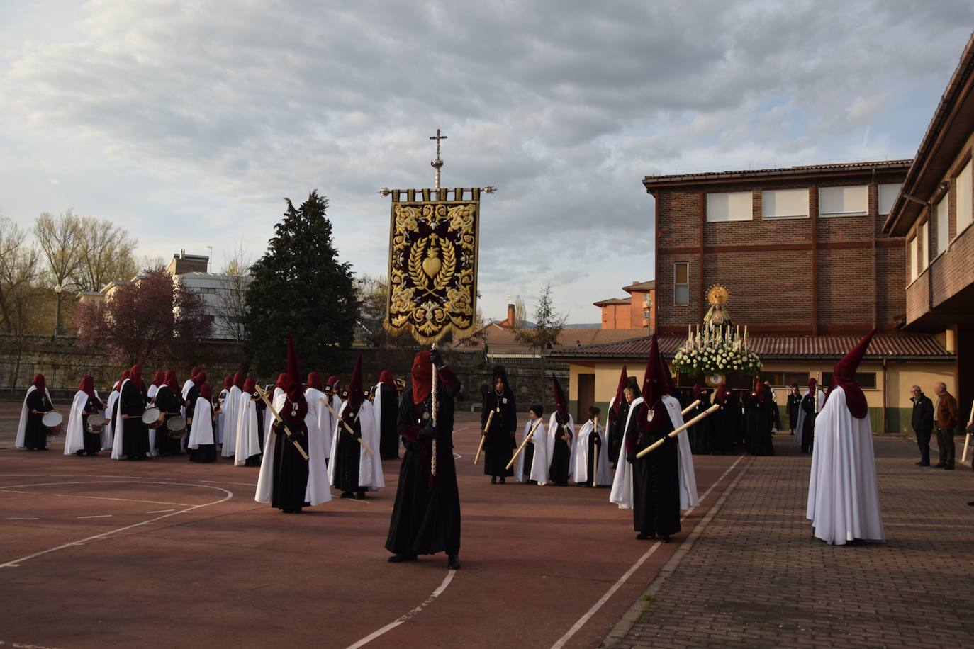 Semana Santa histórica en Guardo
