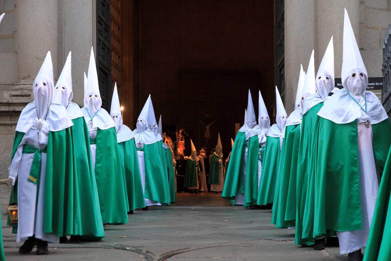 Las mejores imágenes de la Procesión del Viernes Santo