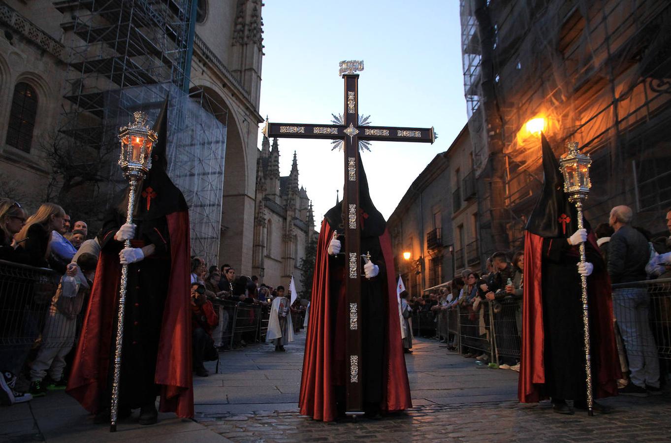 Las mejores imágenes de la Procesión del Viernes Santo