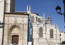 Obras en el exterior de la Catedral de Palencia.