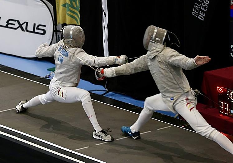 Imagen principal - Santa Teresa de Ávila se hace con el oro en sable en un inicio de dominio madrileño