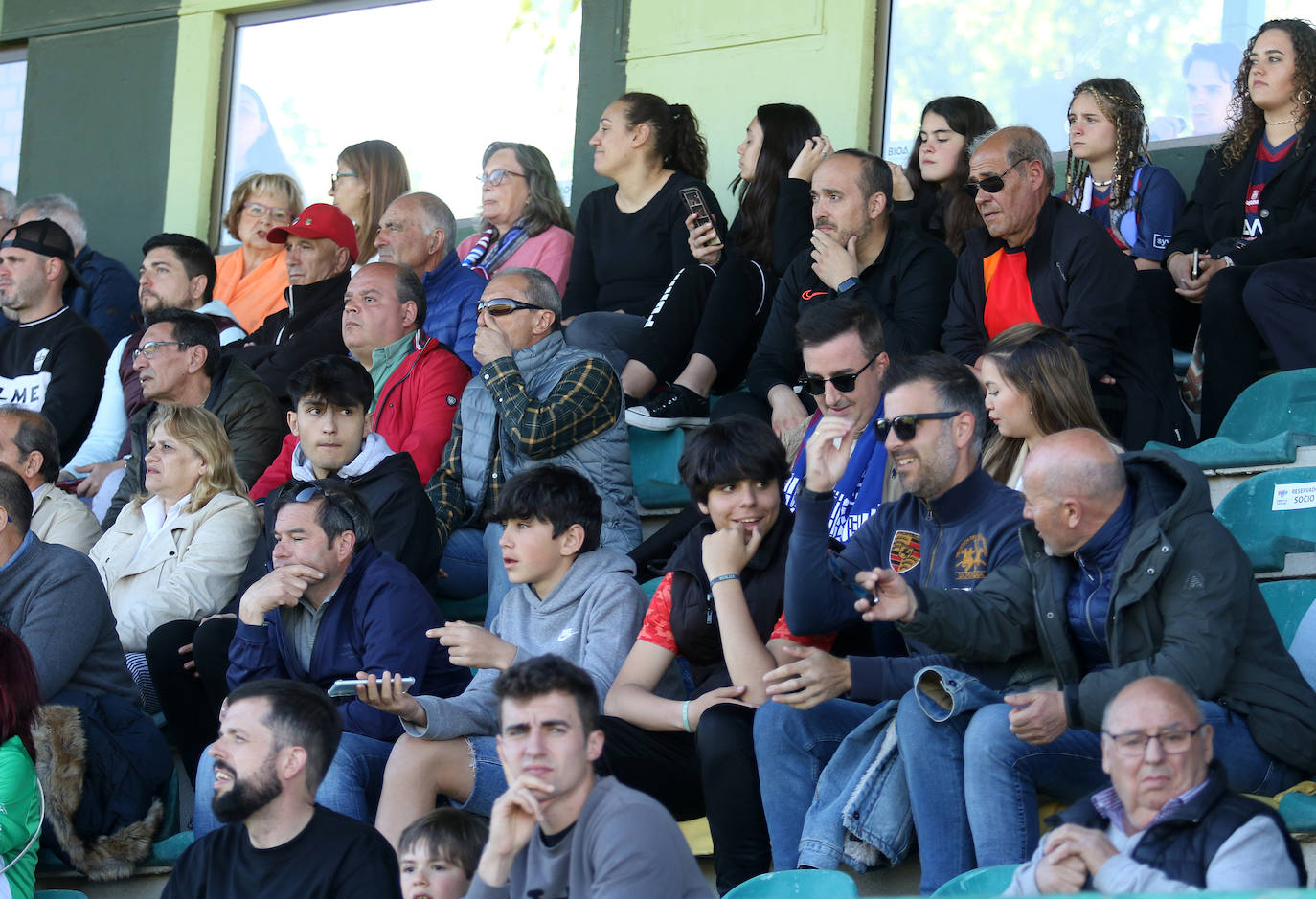 Dura derrota de la Gimnástica ante el Cacereño en La Albuera (1-5)