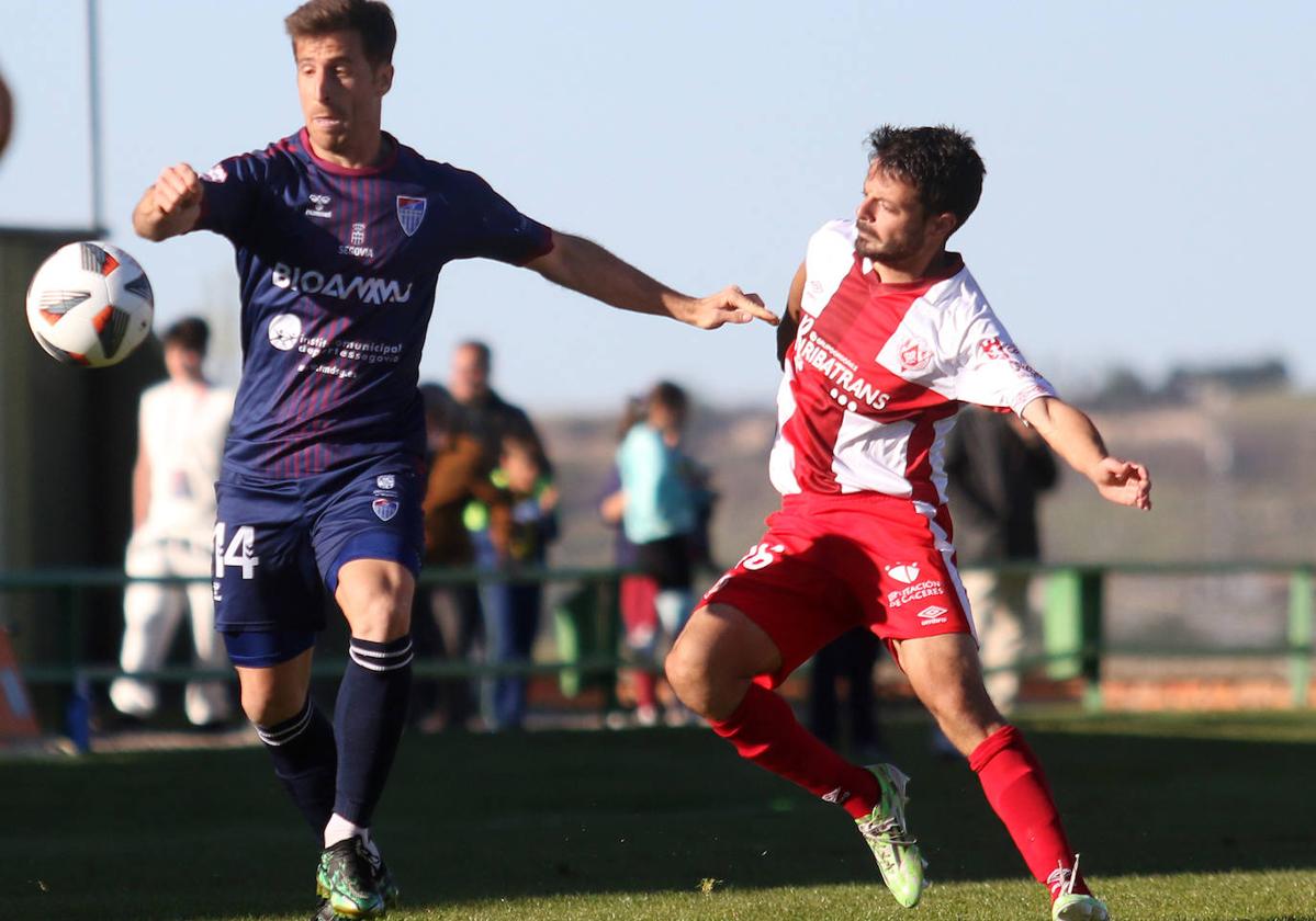 Dura derrota de la Gimnástica ante el Cacereño en La Albuera (1-5)