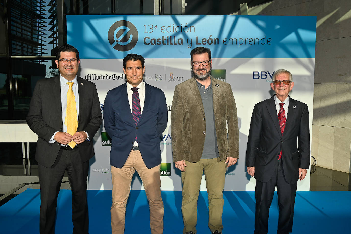 Eduardo Estévez, Javier Muñoz, Mariano Llorente y Armando Reinoso.