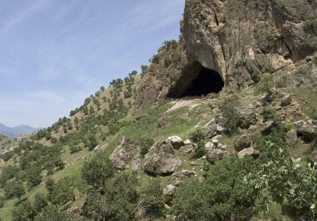 Acceso a la cueva de Shanidar, en Irak.