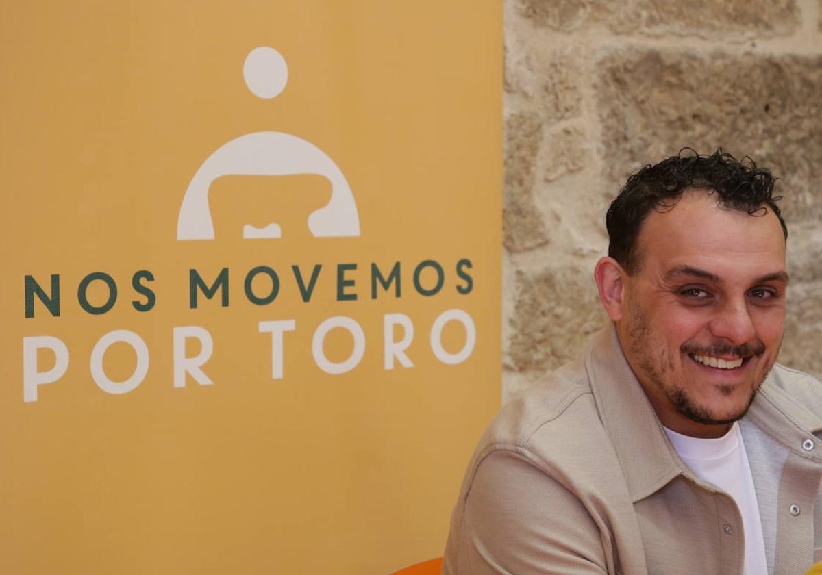 Tomás del Bien presenta la agrupación de electores Nos Movemos por Toro