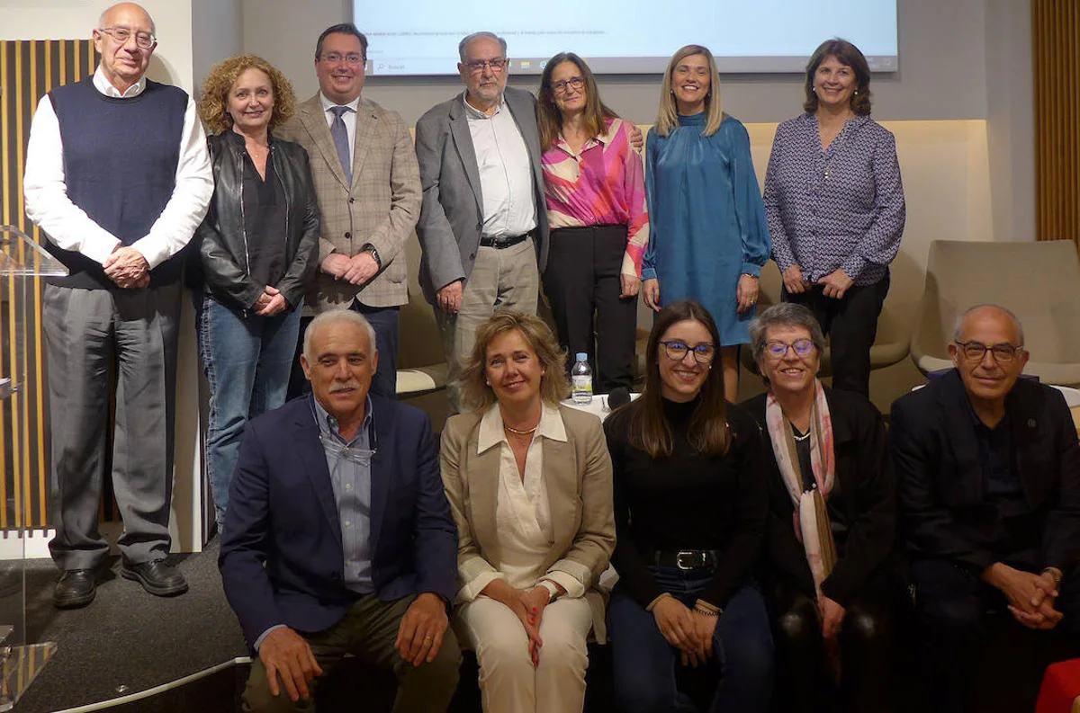 José Hernández. Exdirector de la Fundación Científica del Colegio de  Médicos, Segovia: «En los primeros meses de la covid separamos el grano de  la paja» | El Norte de Castilla