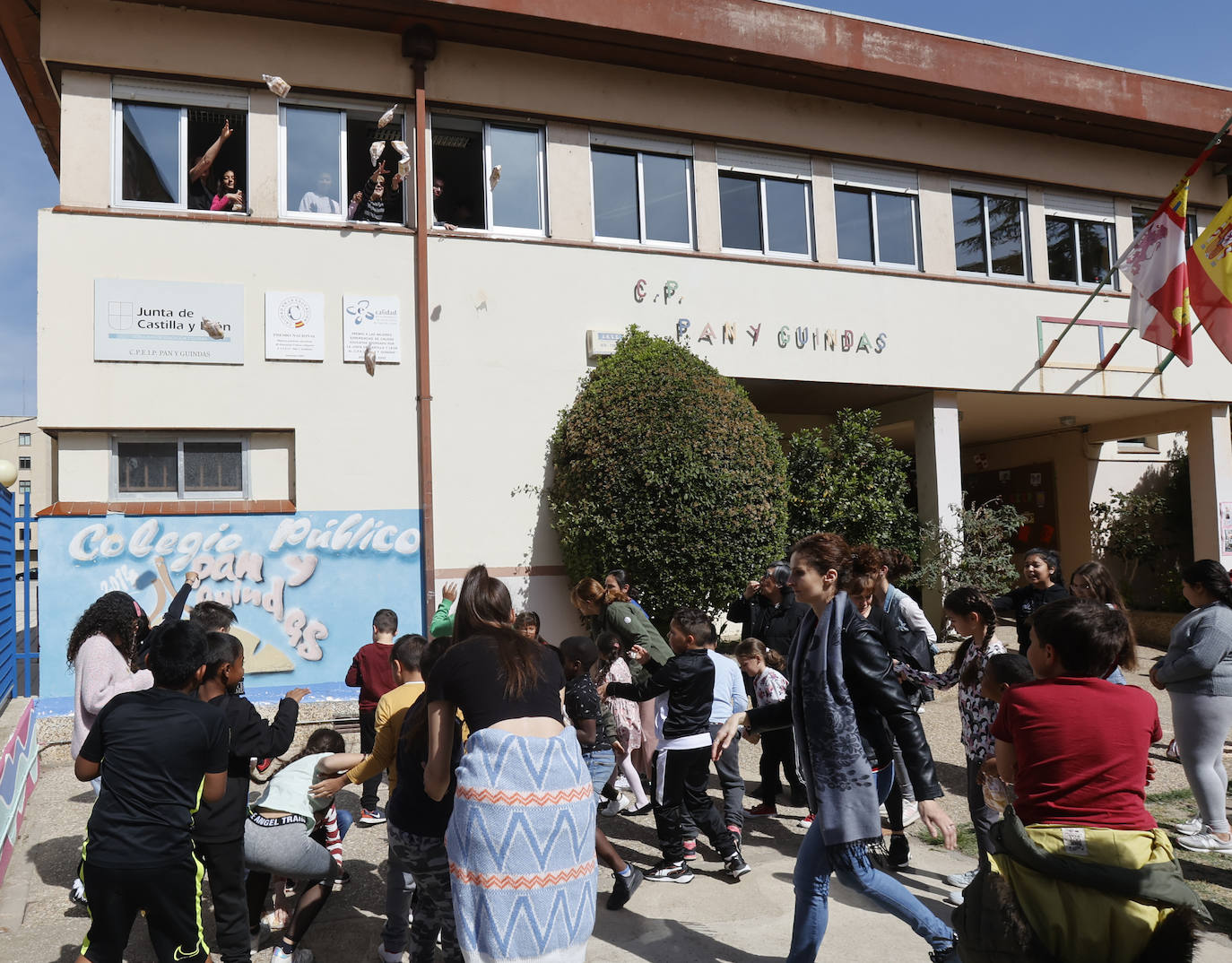 Alumnos palentinos celebran el Día de la Comunidad