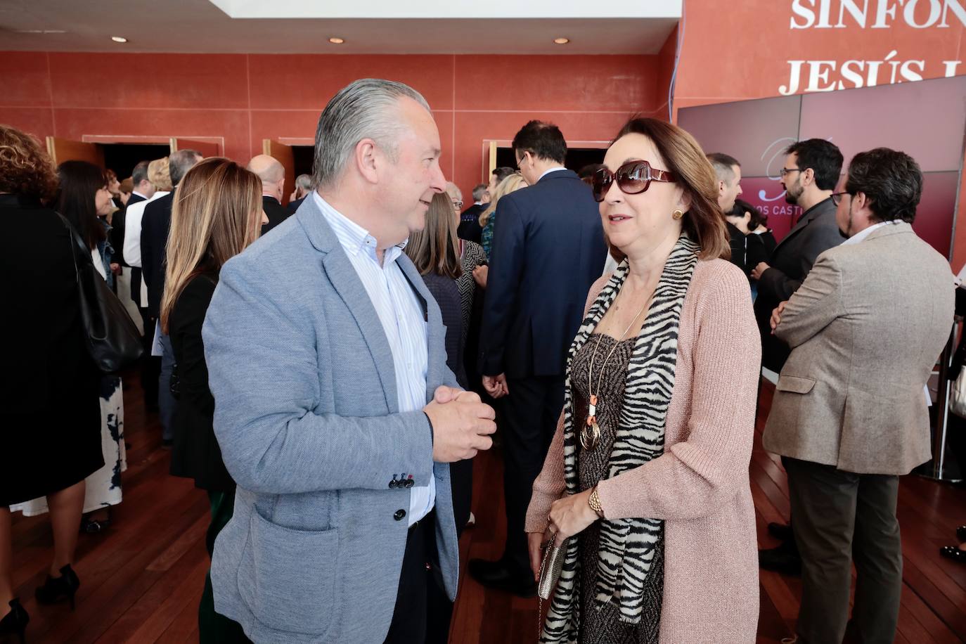 Asistentes a la entrega de los Premios Castilla y León (1 de 2)