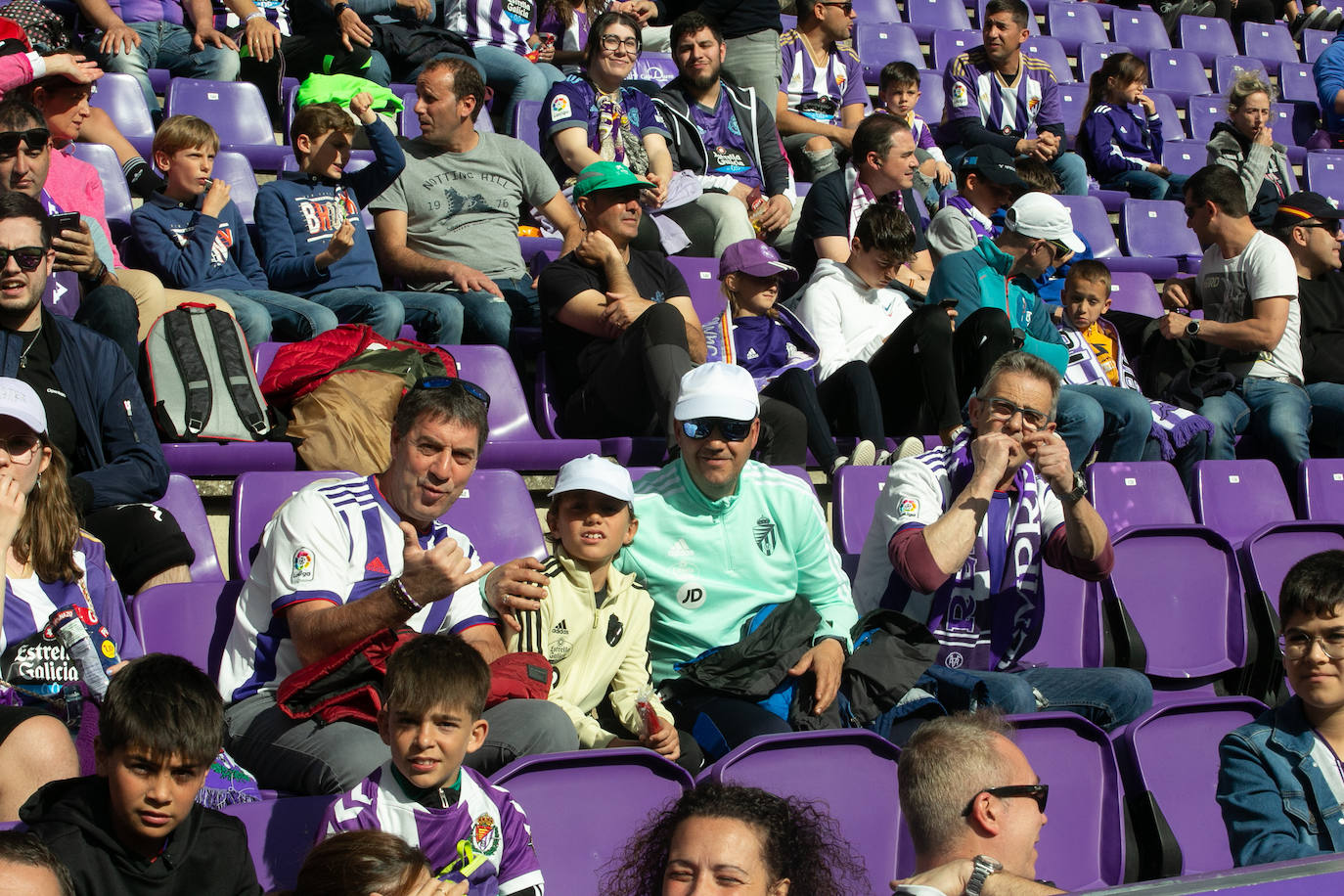 Búscate en la grada del José Zorrilla (3/6)