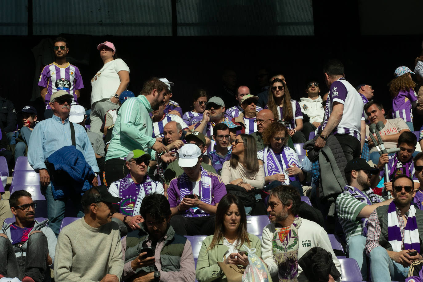 Búscate en la grada del José Zorrilla (3/6)