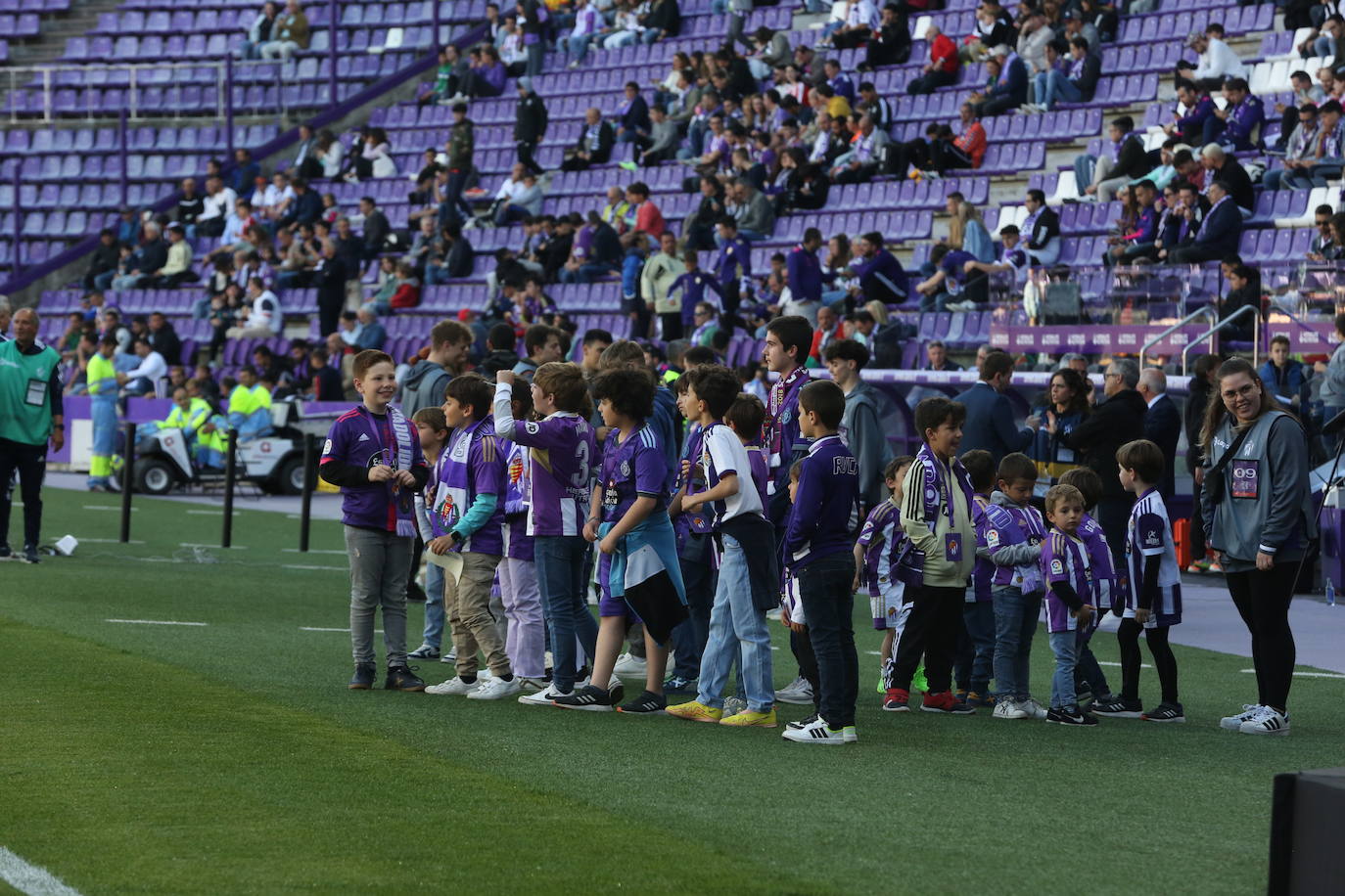 Búscate en la grada del José Zorrilla (1/6)