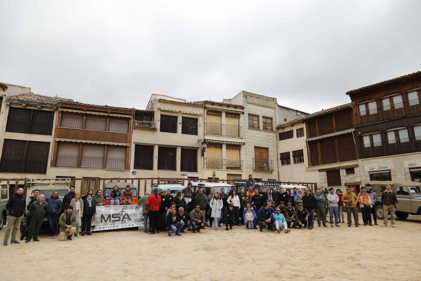 Concentración de Land Rover Santana en Peñafiel (Valladolid)