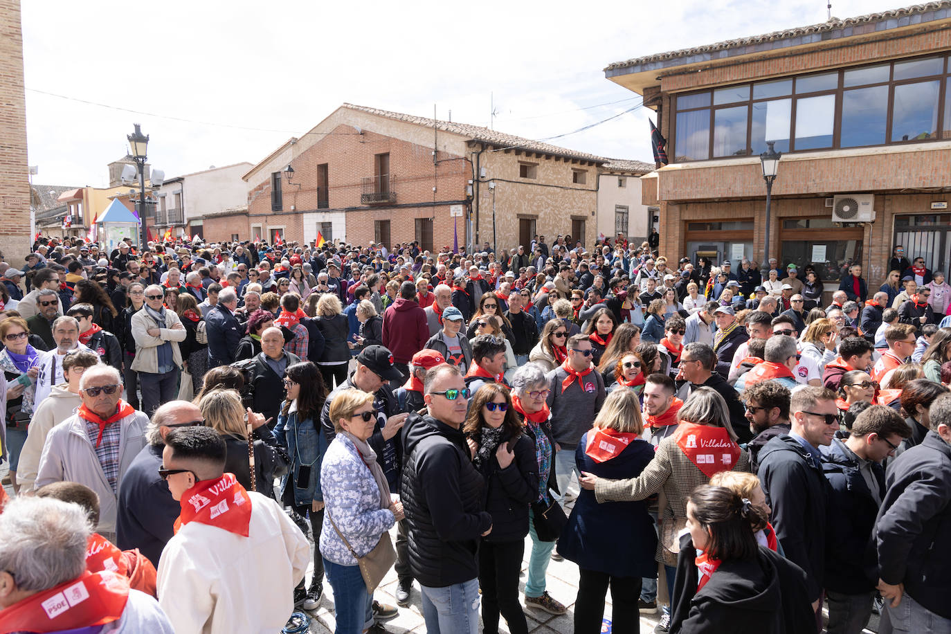 Ambiente festivo y de reivindicación en Villalar