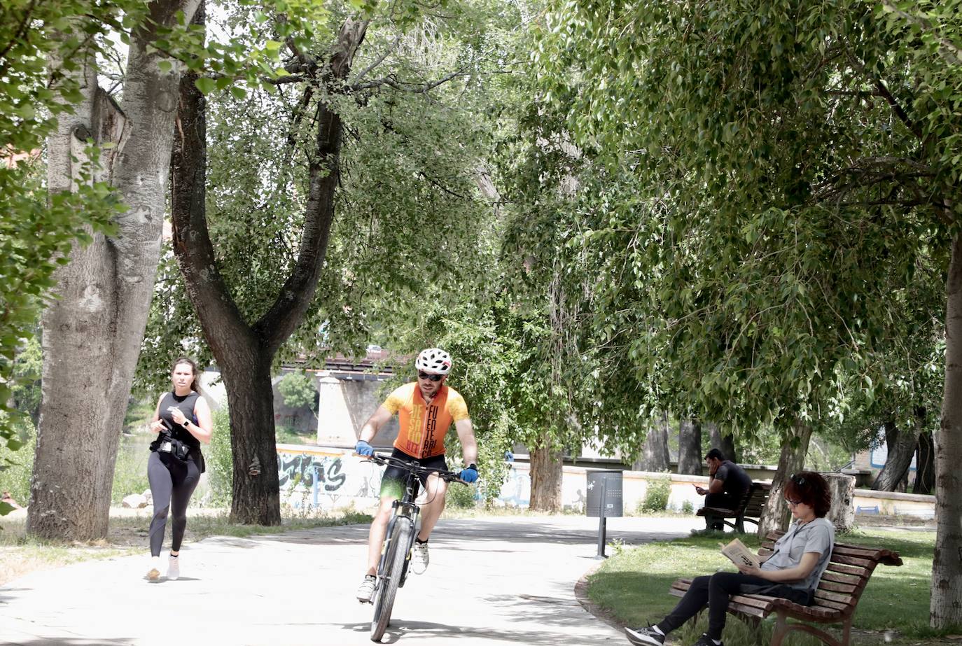 Los vallisoletanos aprovechan el aumento de temperaturas