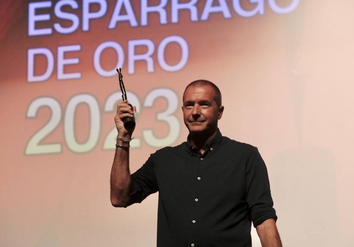 Manu Carreño recibe el premio Espárrago de Oro