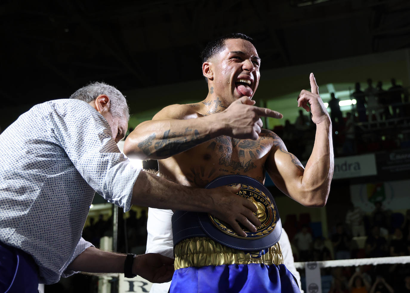 Velada de boxeo en el Polideportivo Huerta del Rey de Valladolid (2/2)