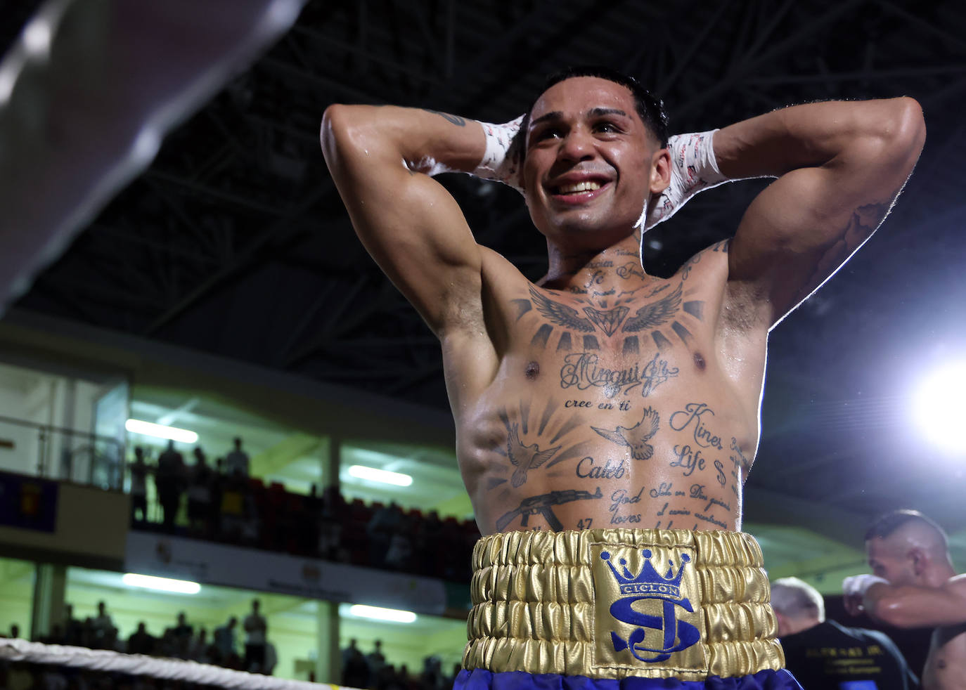 Velada de boxeo en el Polideportivo Huerta del Rey de Valladolid (2/2)