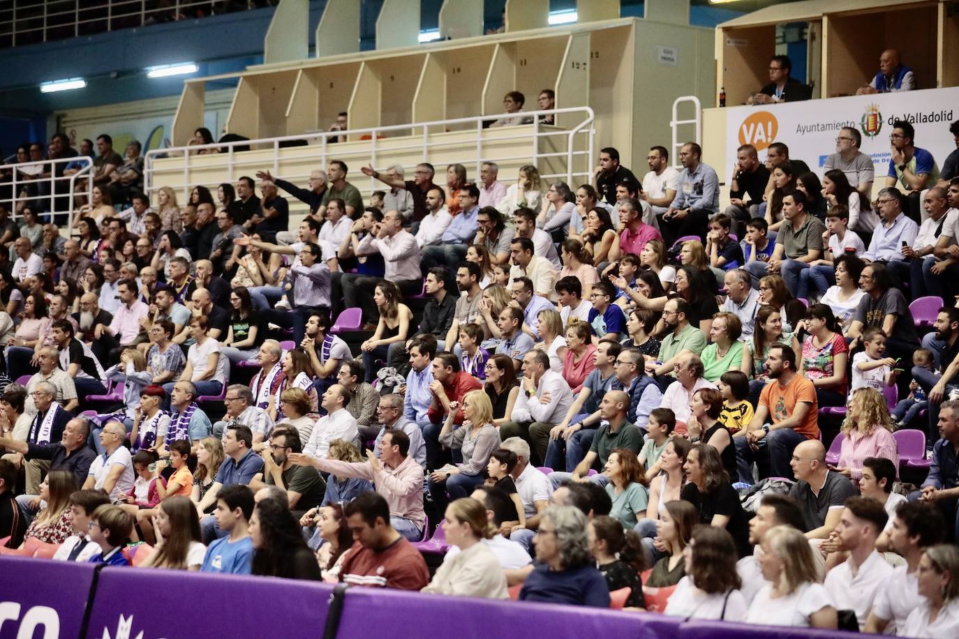 UEMC Real Valladolid Baloncesto 92 - 82 TAU Castelló