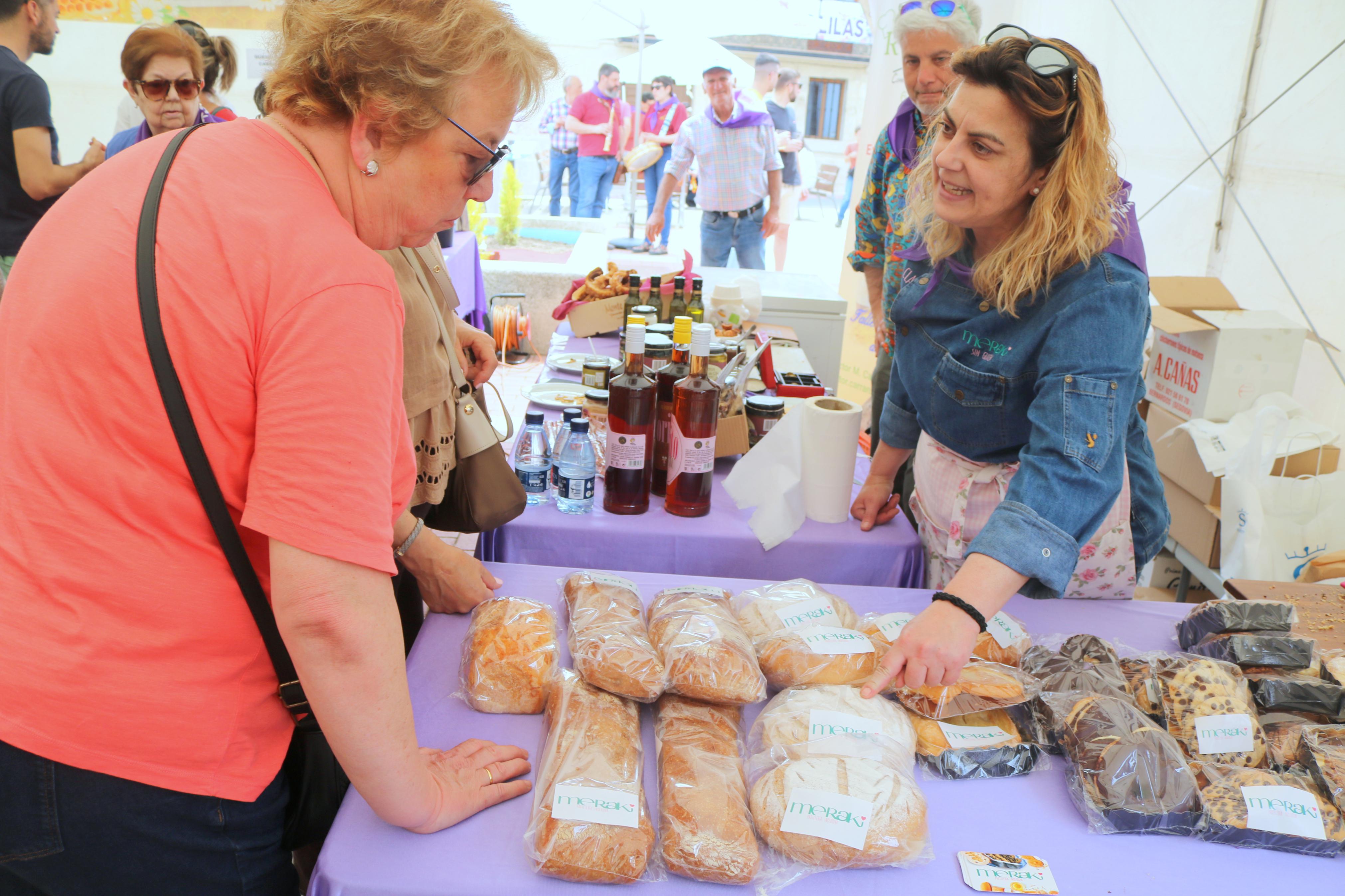 III Feria de &quot;Exaltación de las Lilas&quot; en Villaviudas