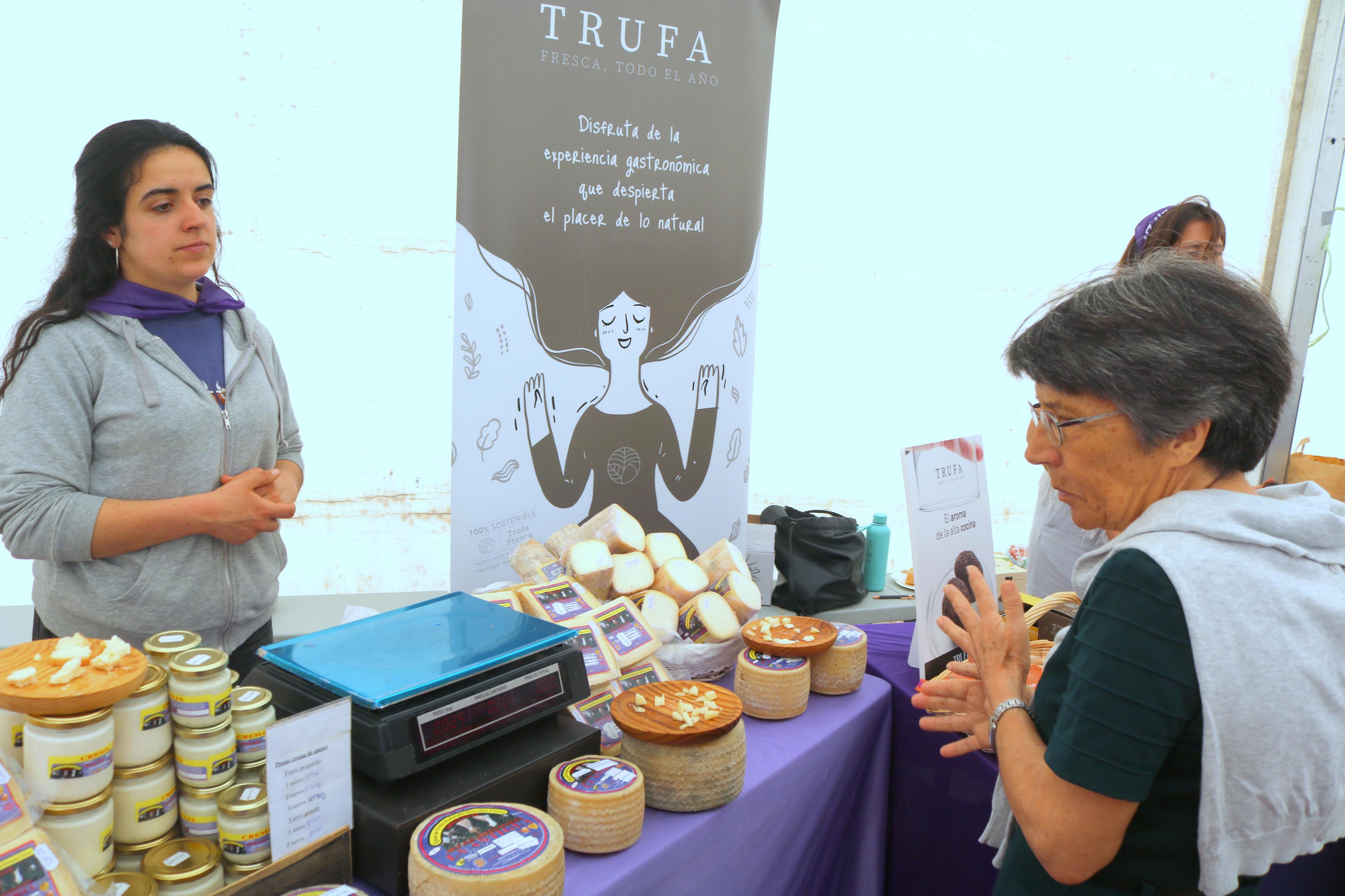 III Feria de &quot;Exaltación de las Lilas&quot; en Villaviudas