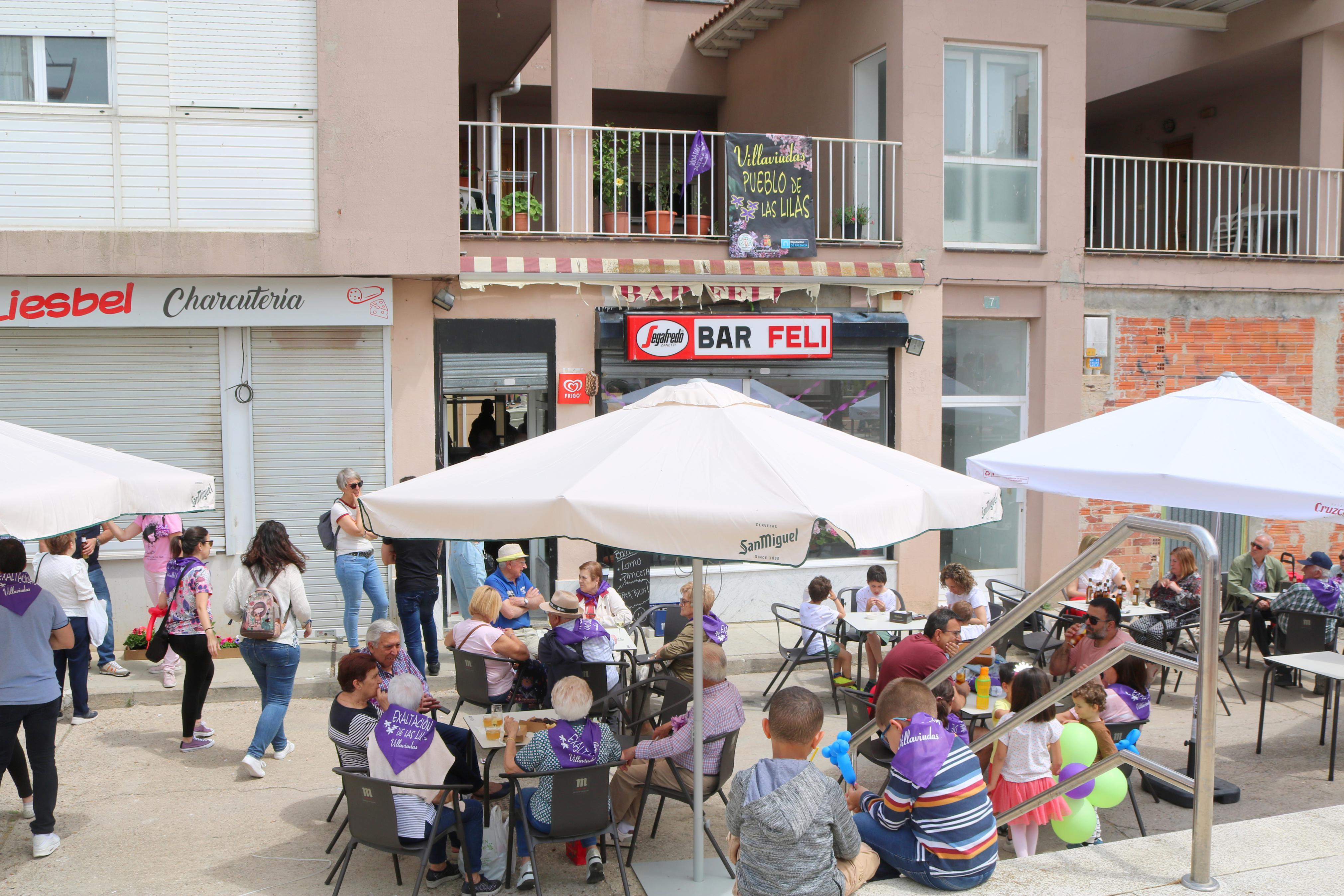 III Feria de &quot;Exaltación de las Lilas&quot; en Villaviudas