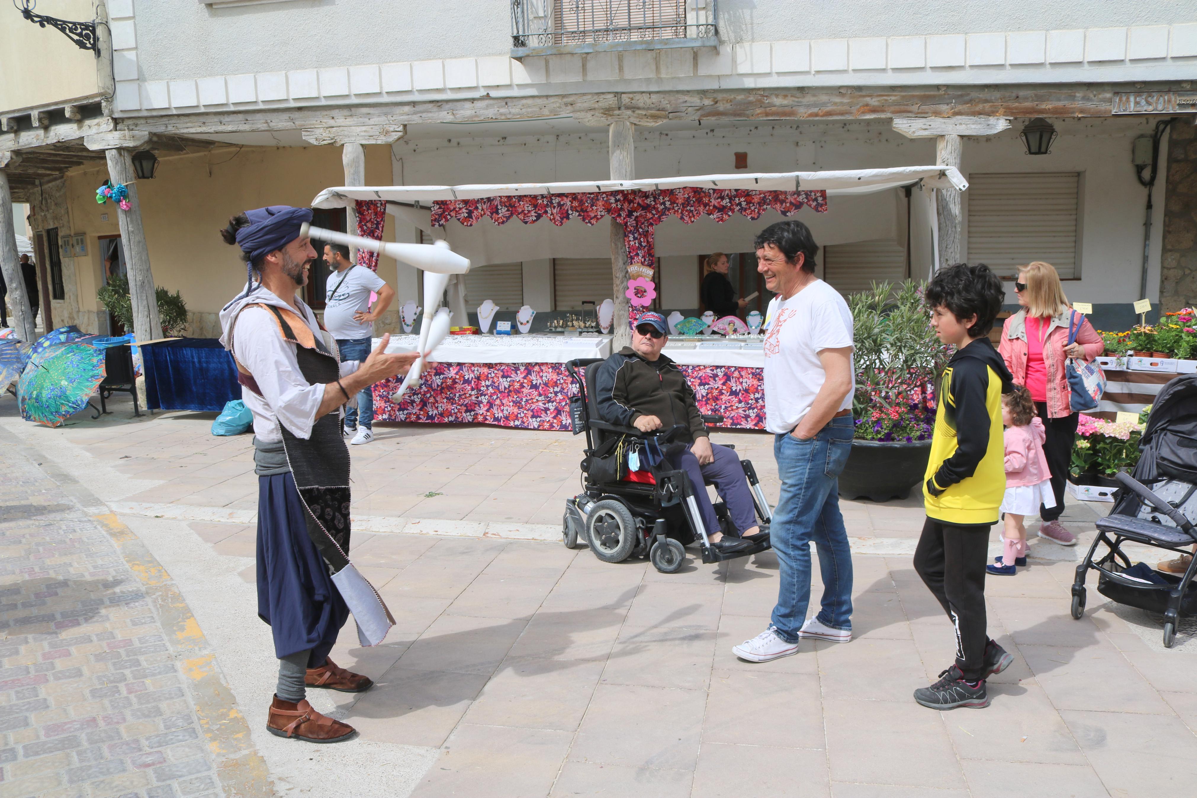 Ampudia celebra el XII Mercado Regional de la Flor