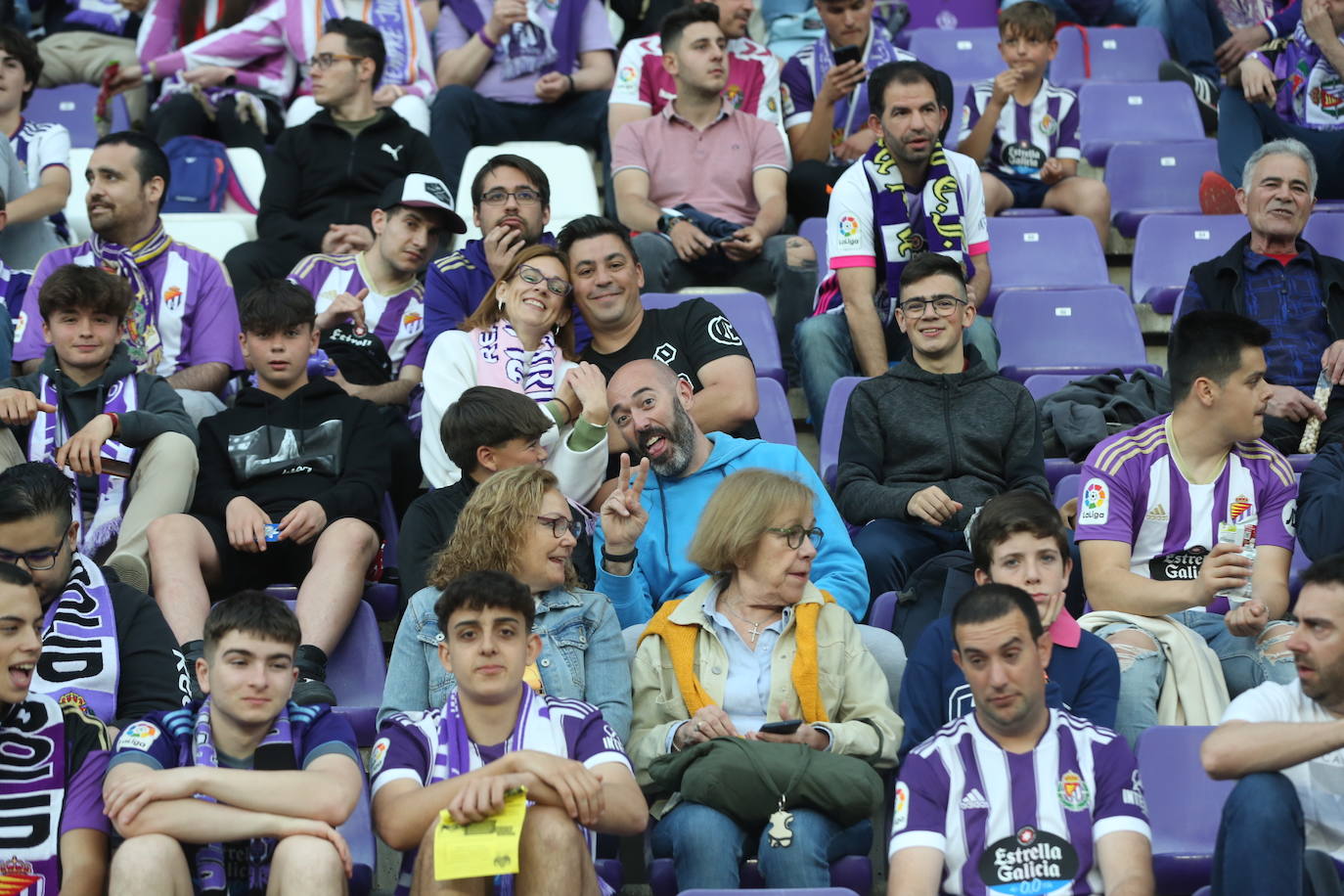 Búscate en la grada del Real Valladolid - Atlético de Madrid (2/3)