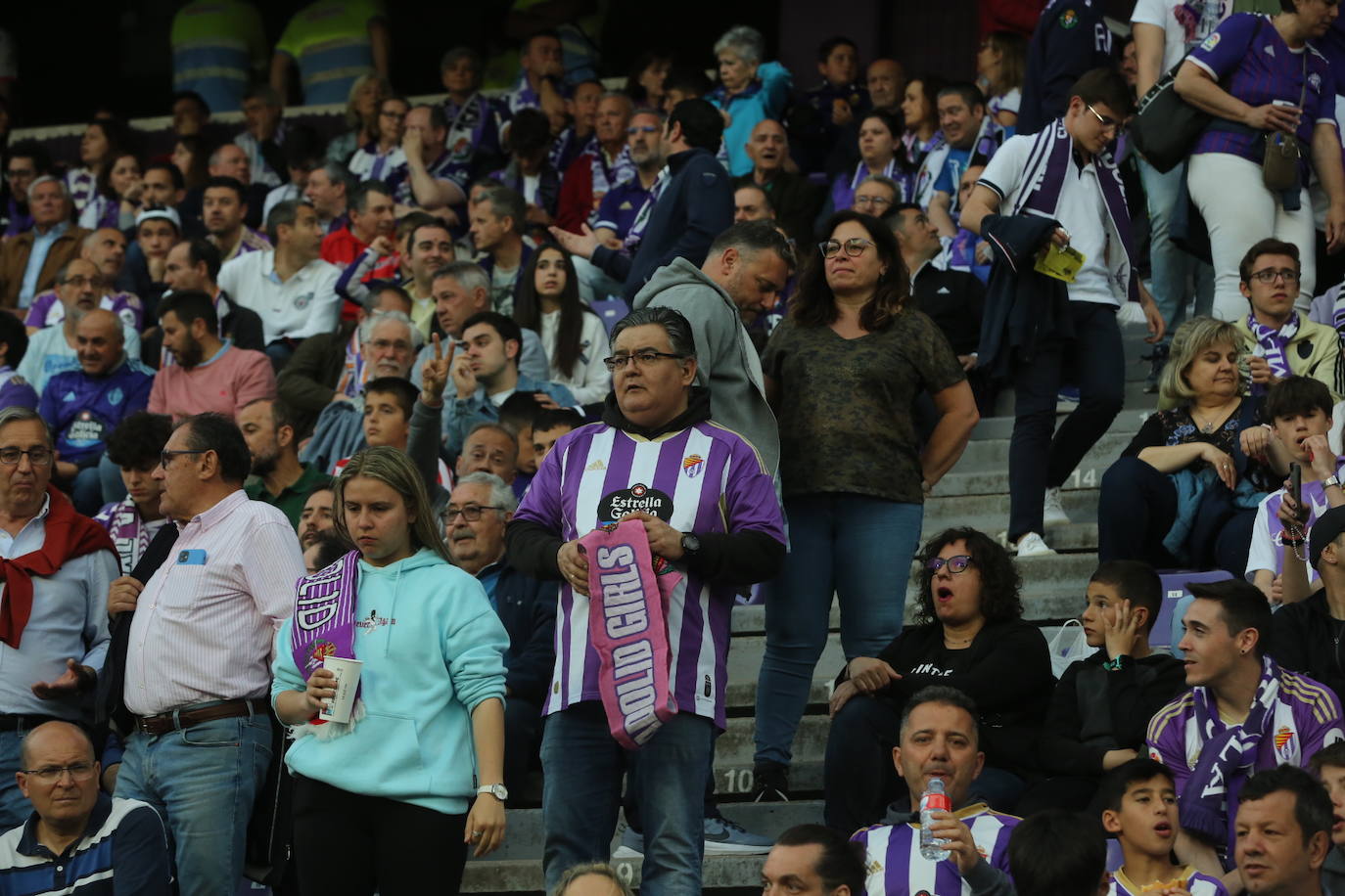 Búscate en la grada del Real Valladolid - Atlético de Madrid (2/3)