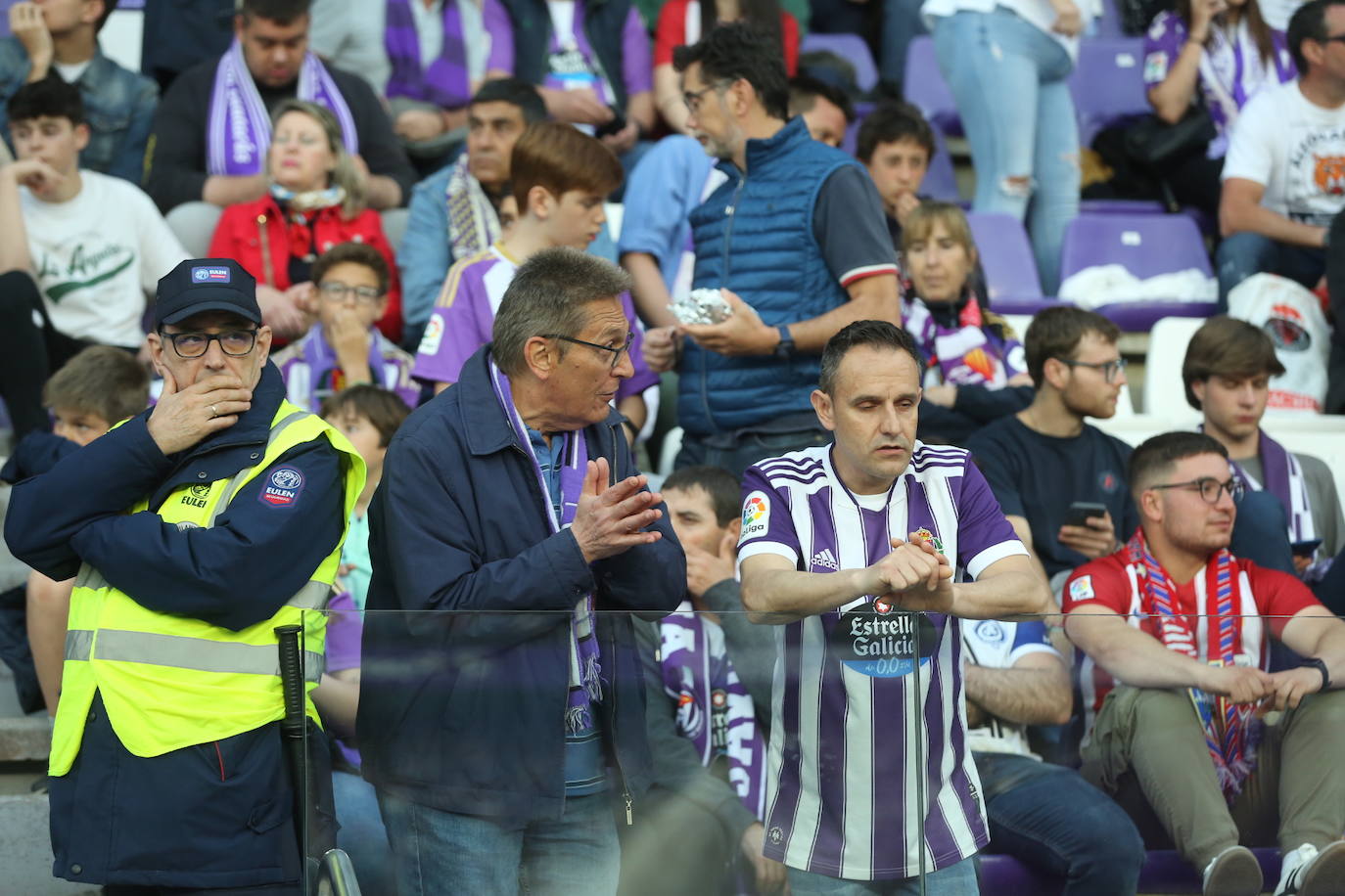 Búscate en la grada del Real Valladolid - Atlético de Madrid (3/3)