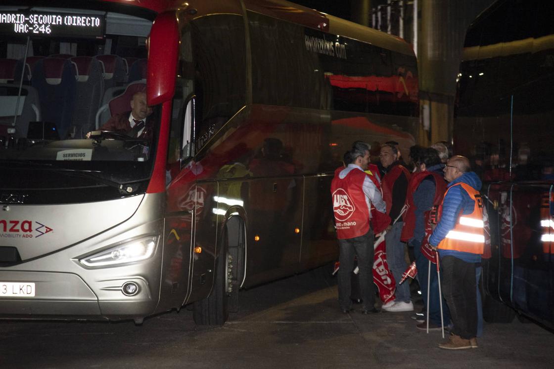 Comienza la huelga del transporte de viajeros por carretera