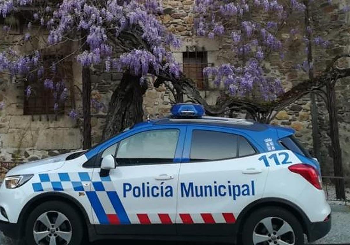 Detenidos por agredir y amenazar con un cuchillo a un joven para robarle