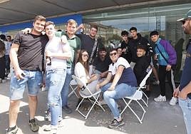 Cola para compras las entradas de ITA este viernes en La Balastera.