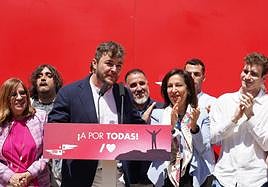 Margarita Robles arropó este domingo al candidato a la Alcaldía de Medina.