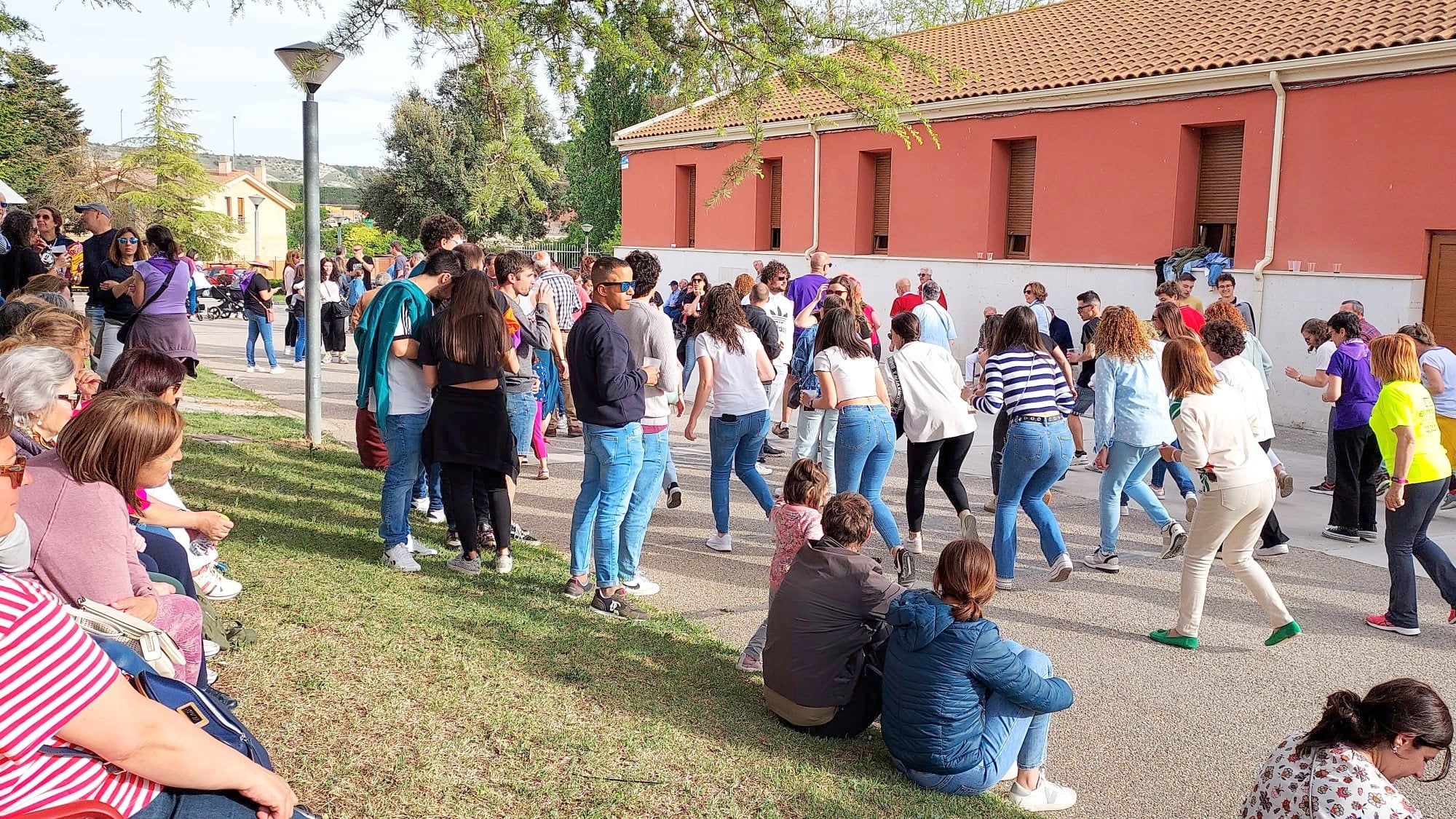 Pasear entre lilas en Villaviudas
