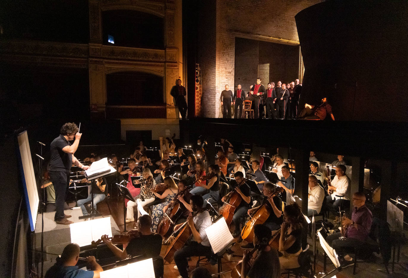 Imágenes de la ópera &#039;Carmen&#039; en su espectáculo del Teatro Calderón