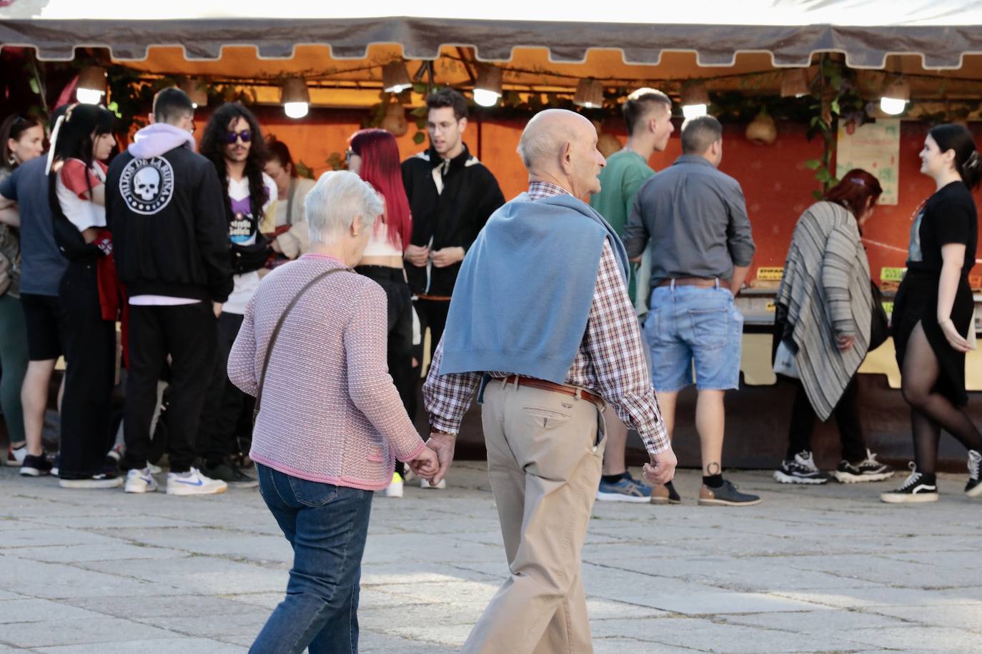 El Mercado Castellano toma la plaza de San Pablo en Valladolid