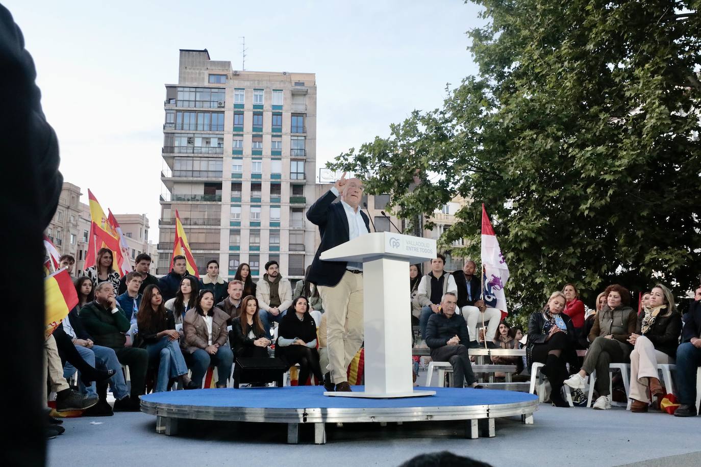 El mitin en Valladolid del PP, con Núñez Feijóo, en imágenes