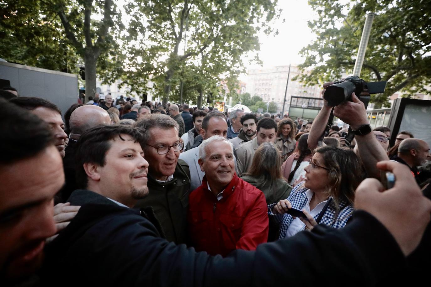 El mitin en Valladolid del PP, con Núñez Feijóo, en imágenes