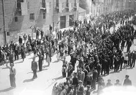 Celebración del Primero de Mayo en Valladolid en 1936.