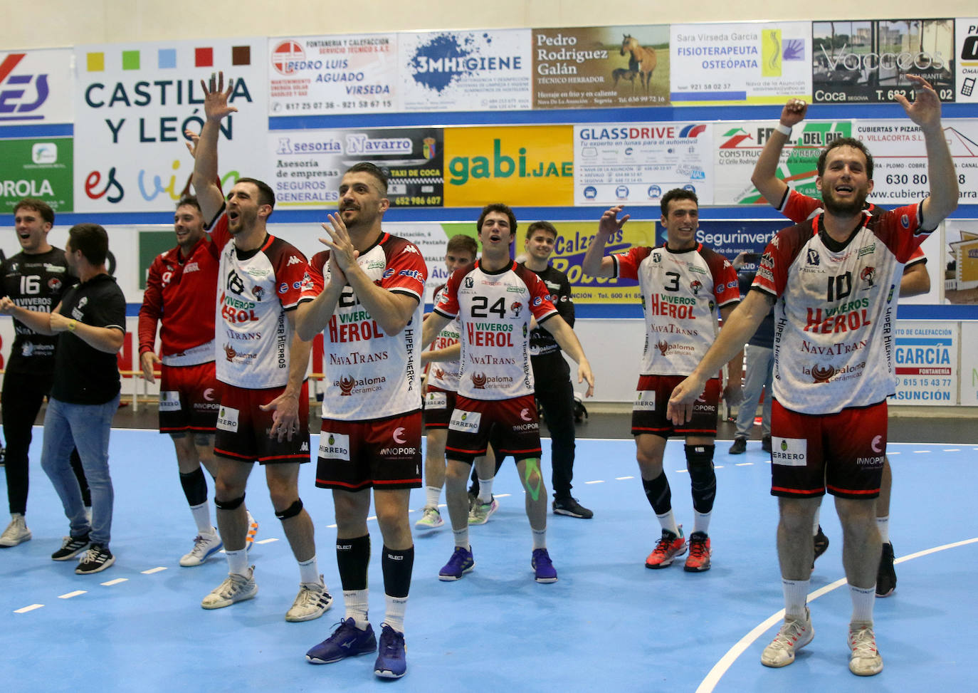 Celebración del ascenso navero a Asobal