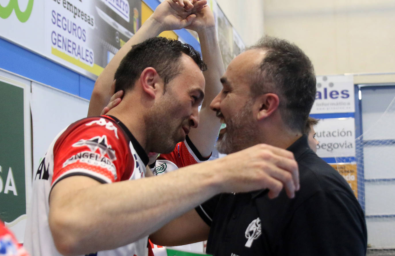 Celebración del ascenso navero a Asobal