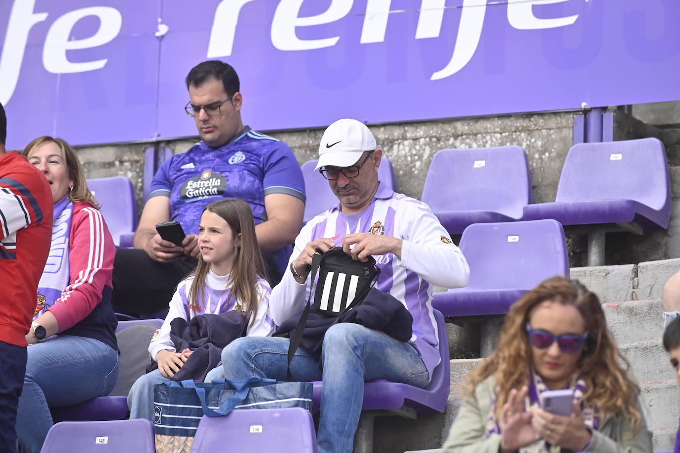 Búscate en la grada del José Zorrilla (3/5)